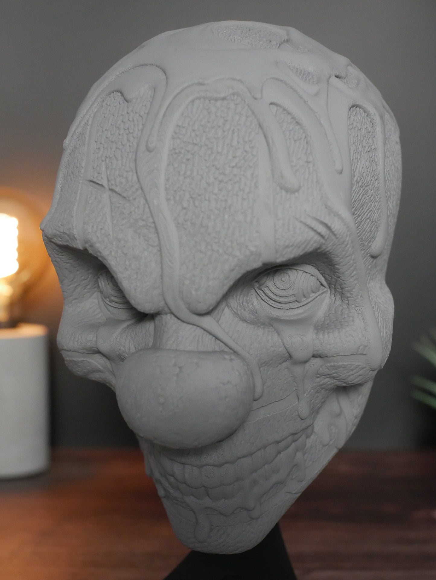 Horror Headphone Stand - Juggling Clown | Headphone Stands