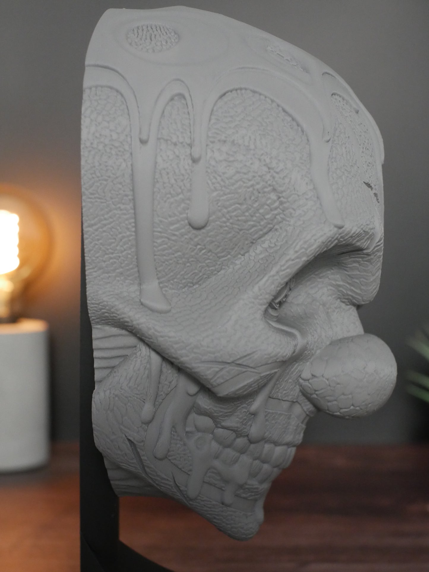 Horror Headphone Stand - Juggling Clown | Headphone Stands