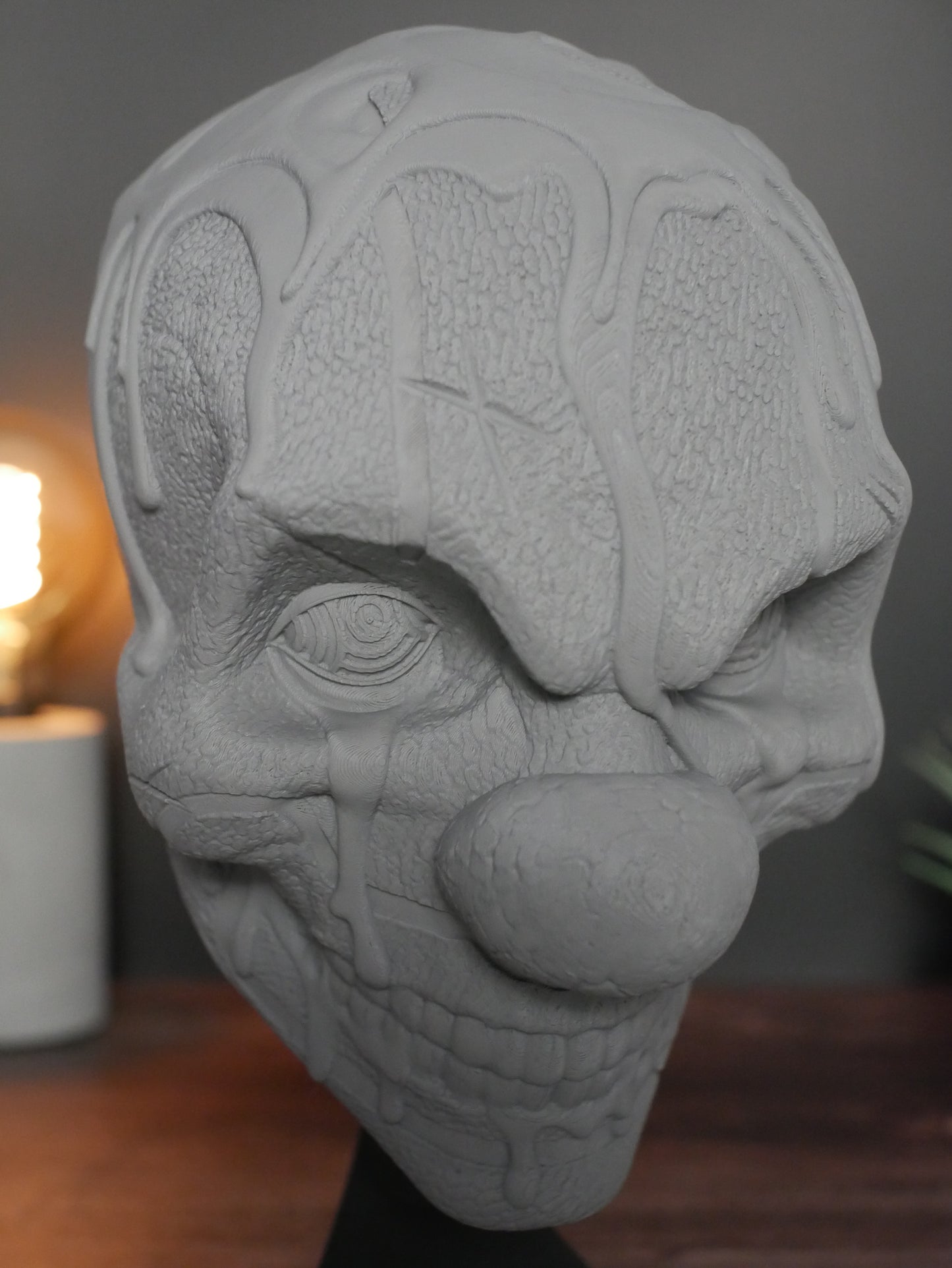 Horror Headphone Stand - Juggling Clown | Headphone Stands