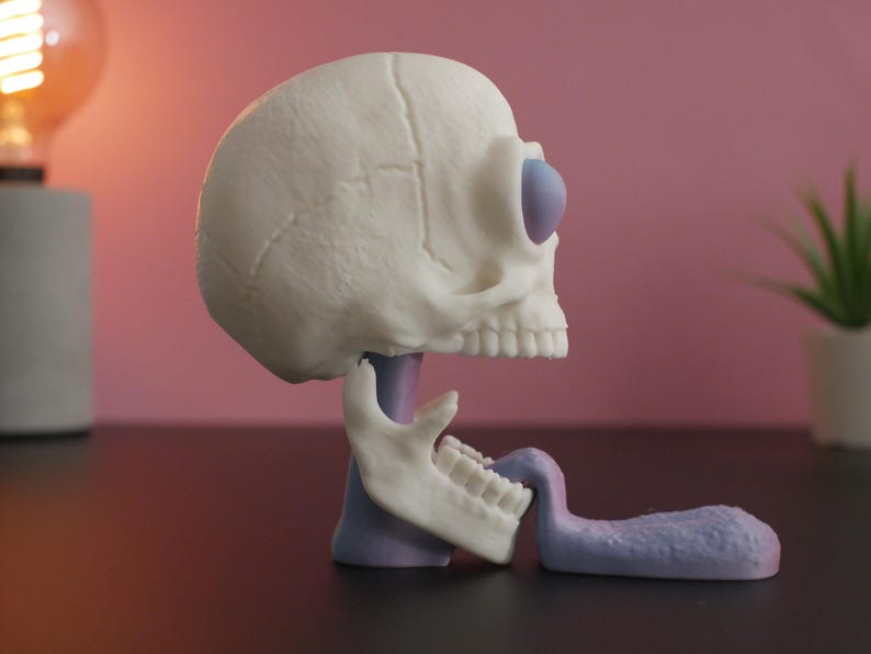 Calavera de Amor Juguetona: ¡Un toque de humor para tu pareja! Perfecta para cumpleaños, bodas y San Valentín.
