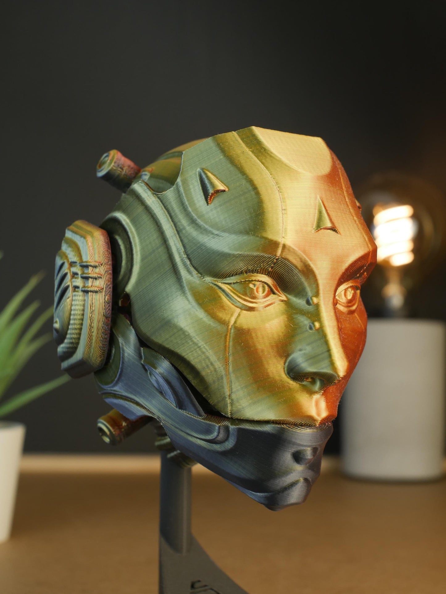 Skulldroid : Tête articulée de 16 cm avec crâne et effets lumineux